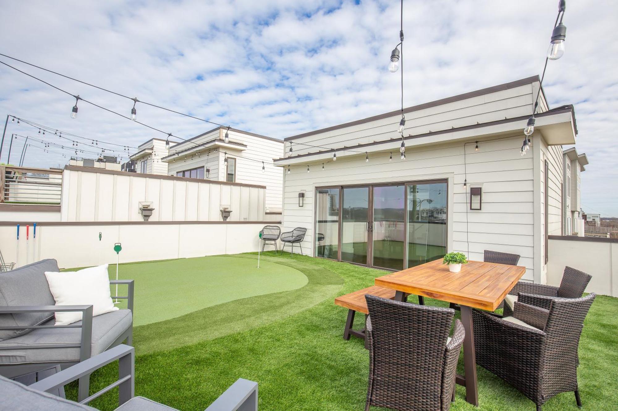 Whiskey House With Rooftop Golf, City Views! 8Min To Downtown! Sleeps 9! Nashville Exterior foto